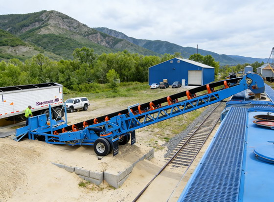 truck unloader.jpg truck unloader.jpg